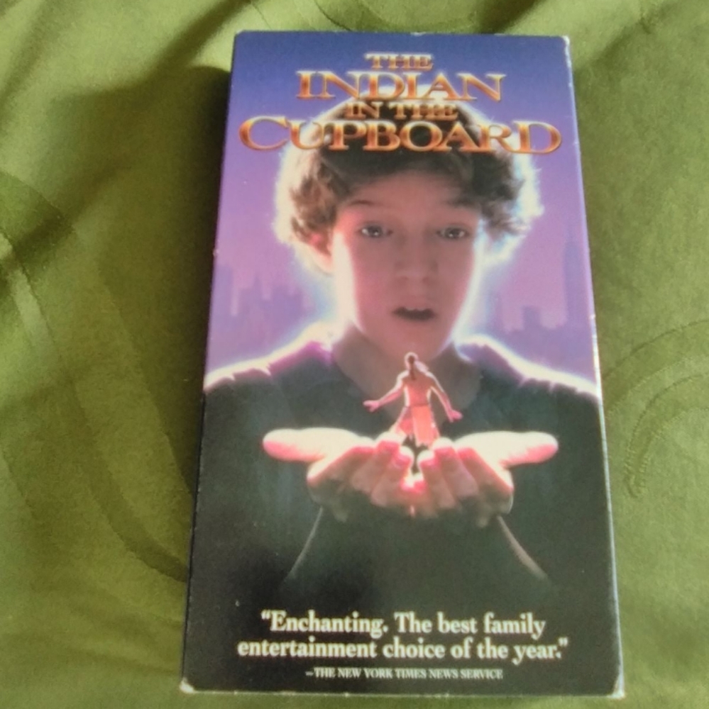 The Indian in the Cupboard VHS Video Tape Pre Owned Original Classic - Picture 1 of 7